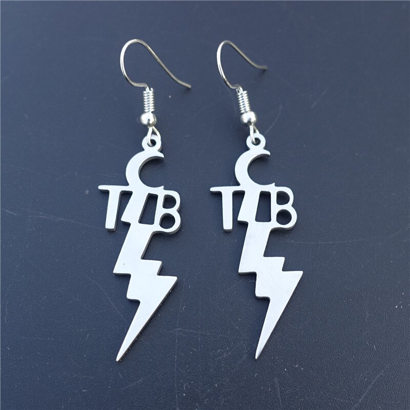 Anime DN Death Note Double L Yagami Non-Mainstream Stainless Steel Earrings Jewelry Anime DN Death Note Double L Yagami Non-Mainstream Stainless Steel Earrings Jewelry